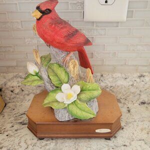 Vtg Summit Collection Music Box Cardinal Bird Love Makes The World Go Round